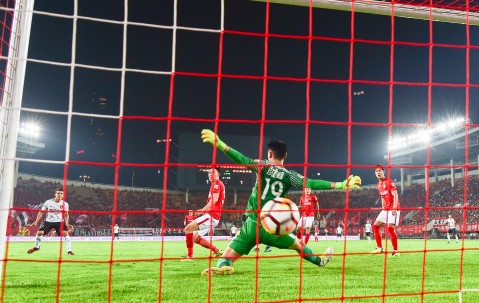 Baowei Sports-关于恒大客场逆转河北华夏反超榜首位置的信息