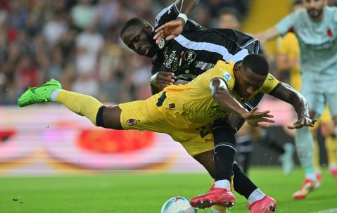 Baowei Sports-意大利队为比赛做好充分准备